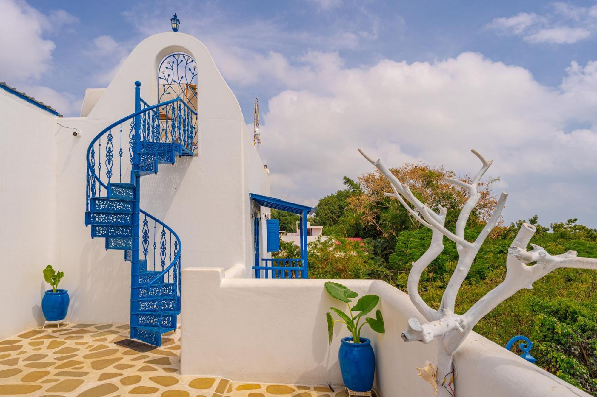 Conch Resort Luxury Private Pool Suites ポンディシェリ エクステリア 写真